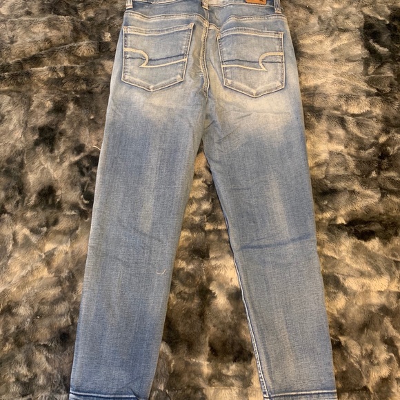 American Eagle Hi-Rise Crop Jegging - Picture 2 of 3